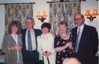 Jana Pekárková with friends from England, 2008