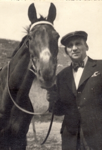 Československý legionář Josef Čížek, 40. léta