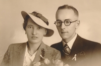 František Hlína and Františka Hlínová's wedding photo, 1937