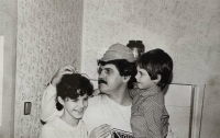 Manžel Václav Zíta s dcerami