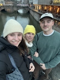 Ivona Begović with daughter Luna and son Fedja
