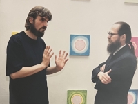 V galerii s Jiřím Valochem