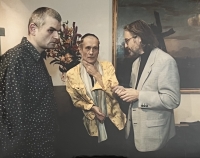 Na výstavě Václava Stratila v Muzeu umění v Olomouci. Václav Stratil, profesor Pavel Zatloukal, 2000