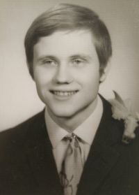 Jan Šabata, maturitní foto, 1971