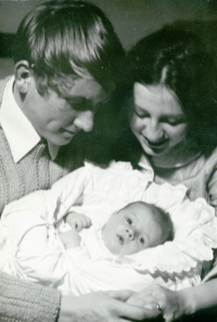 With parents, 1970