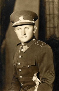 Otec František Hartman coby voják, Dolný Kubín na Slovensku, 1931