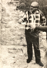 Tramp sheriff František Fišer at Helfenburk castle, 1970s