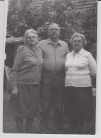 Vladislav Žitňák with his wife (left)