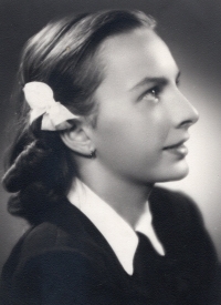 Zdenka Štolcová v roce 1946
