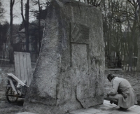 Jiří Bušek after 1989, restoration of the memorial stone for fallen American soldiers, Aš