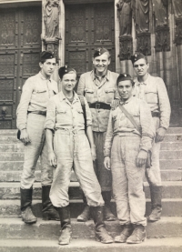 Josef Straka (bottom left) in Nothilfe uniform in Cologne (1943)