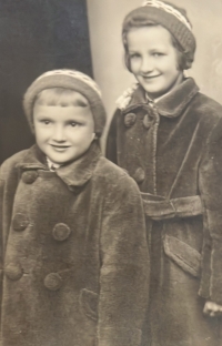 Tomáš Mikeska with his older sister Věra - the photo they sent to their father in prison
