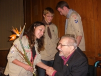 Mons. Karel Fořt se skauty, u příležitosti svých 90. narozenin (r. 2011)