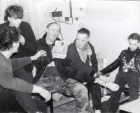 Witness (right) with Šanov 1 and its manager Petr Růžička (centre), 1987/1988