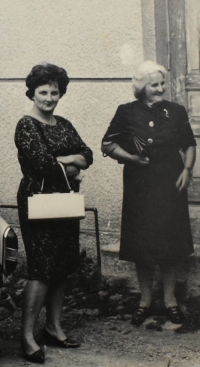 From left: mother Jiřina Kovářová and grandmother Anna