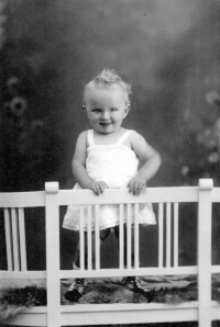 Marie Strnadová, rozená Malečková, 1930