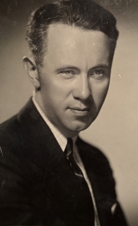 Jaroslav Mičan, uncle of Jiří Petz, 1938