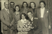 Marriage of the witness with her first husband, 1950s