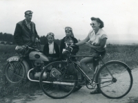A typical trip of the Škarka family after the war. Mother Marie, dad Karel and children Jana and Karel