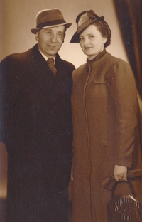 Grandparents Emil and Rosa Rauscher, wedding photo, 1940
