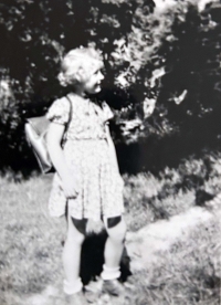 Jana Fischerová as a child