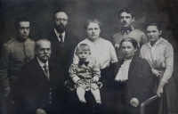 foto rodiny otce/matky z 1. světové války