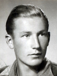 Jan Vazač v roce 1947