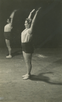 Witness's mother exercising in the gym, Trutnov 1946