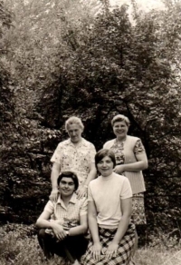 Sesterská sororita v Praze-Kunraticích