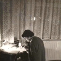 Sestra Zdislava při studiu