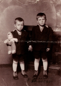 Milan Ptáček with his younger brother Ivan, about 1951
