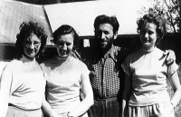 Jitka Havránková (second left), sister Alena (right)