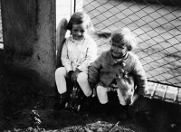 Jitka Havránková's sister Alena (right) with her cousin