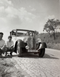 Cesta za otcem Josefem Mikšovským do vězení do Valdic 