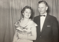 Vlasta Pavlíčková s bratrem Jiřím Mikšovským