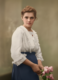 Anna Hyršová, maminka Emilie Hukaufové, kolem roku 1918