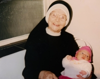 Matinka s vnučkou Oldřišky Šťávové 