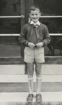 As a member of Pioneer, 1962