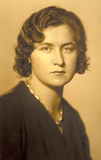 Marie Mrázková, maminka pamětnice, nedatováno