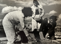 Věra Voženílková while learning to be a bricklayer