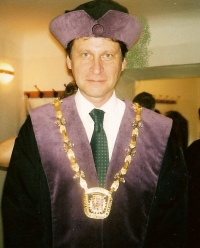 Zdeněk Lukeš, děkan TULI, 2000
