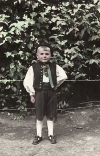 Bratr Jaoslavy Grolichové Josef Nádvorník 