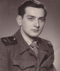 Miroslav Vošvrda na vojně, 1958