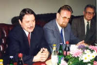 1998 – 2002 – poslanec národnej rady zvolený za Slovenskú demokratickú koalíciu, člen výboru pre vzdelanie, vedu, mládež a šport, vedúci stálej delegácie NR SR v Parlamentnom zhromaždení Organizácie pre bezpečnosť a spoluprácu v Európe (OBSE) a zástupca vedúceho delegácie NR SR v Medziparlamentnej únii
s Jánom Langošom v Brne 