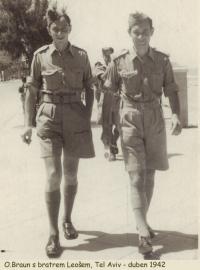 Otakar Braun and his brother Leoš in Tel Aviv
