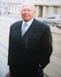 V Praze v roce 2002