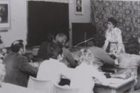 Dagmar přednáší svým studentům na univerzitě - 70.léta