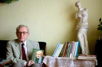 Pavel Oliva with some of his books (2011)