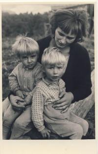 S dětmi cca 1964