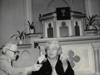 Sister Gerta Figulusová (born 22nd December 1912), descendant of Comenius, with Minister Dus, Prague Vinohrady 14th April 1992